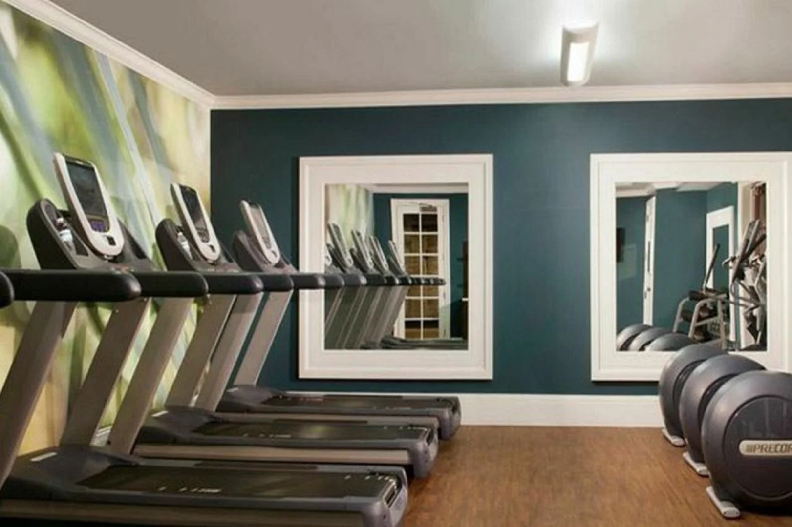 Pier House Resort & Spa