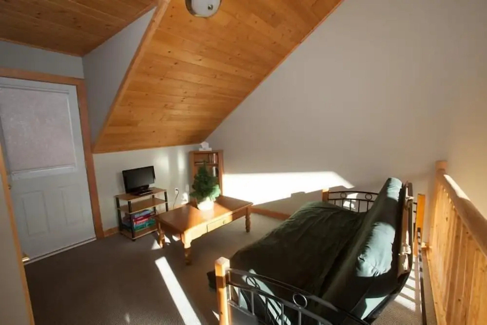 Creekview Court by Apex Accommodations