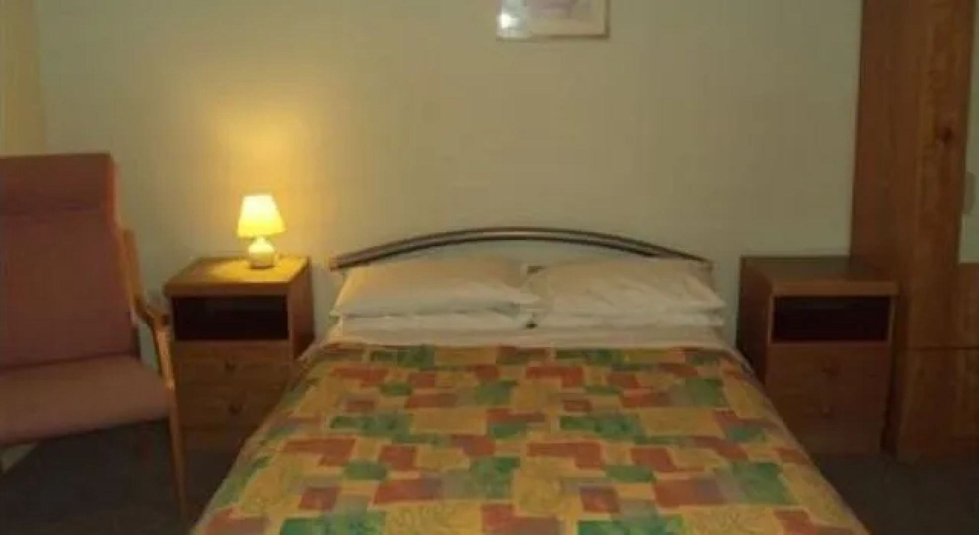 Papillon Woodhall Arms