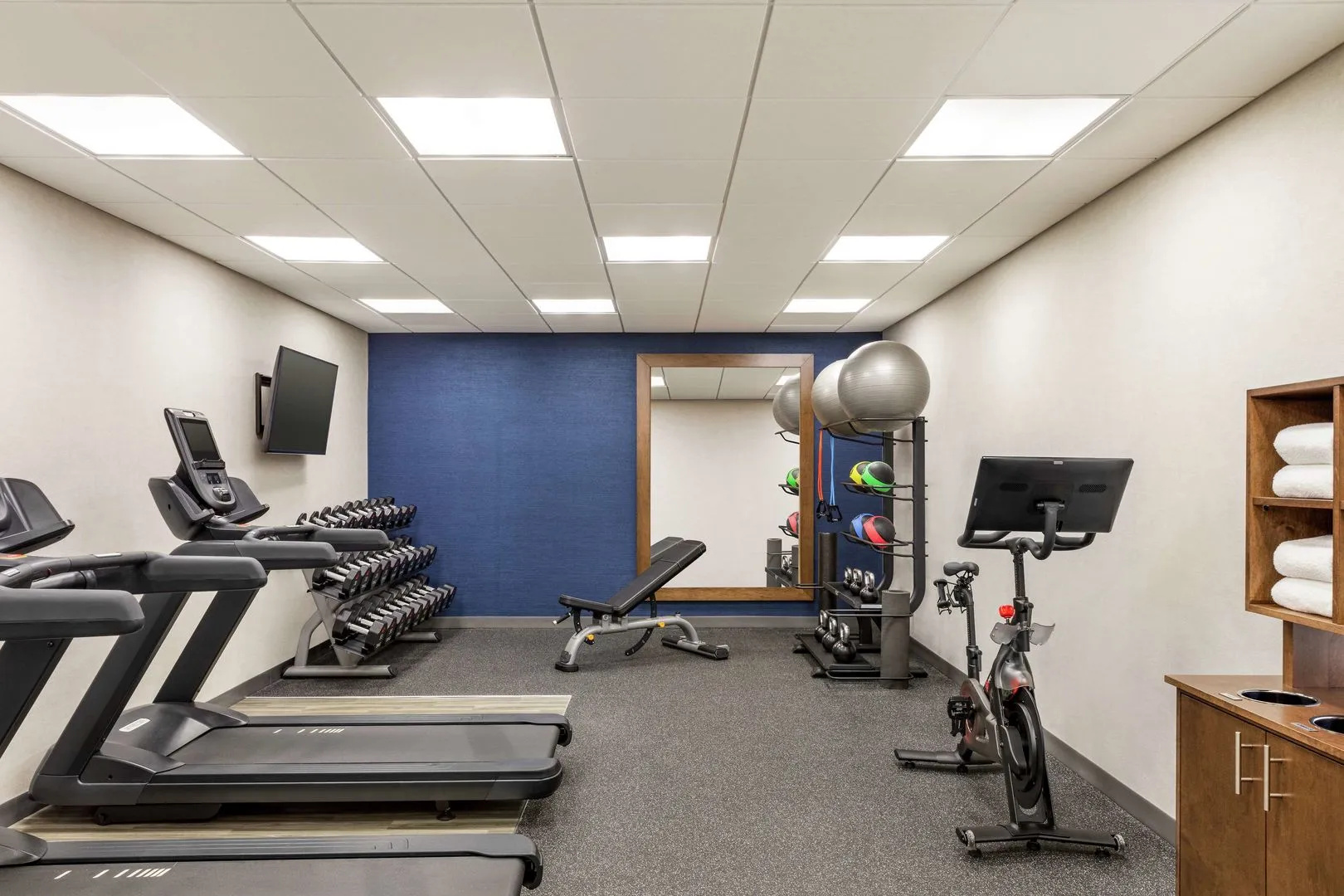 Hampton Inn & Suites Valparaiso