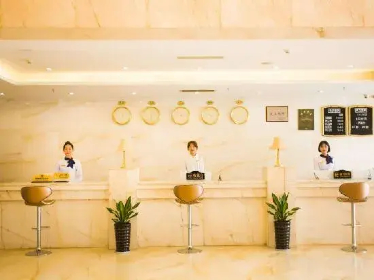 Jinhe Hotel Ruijin
