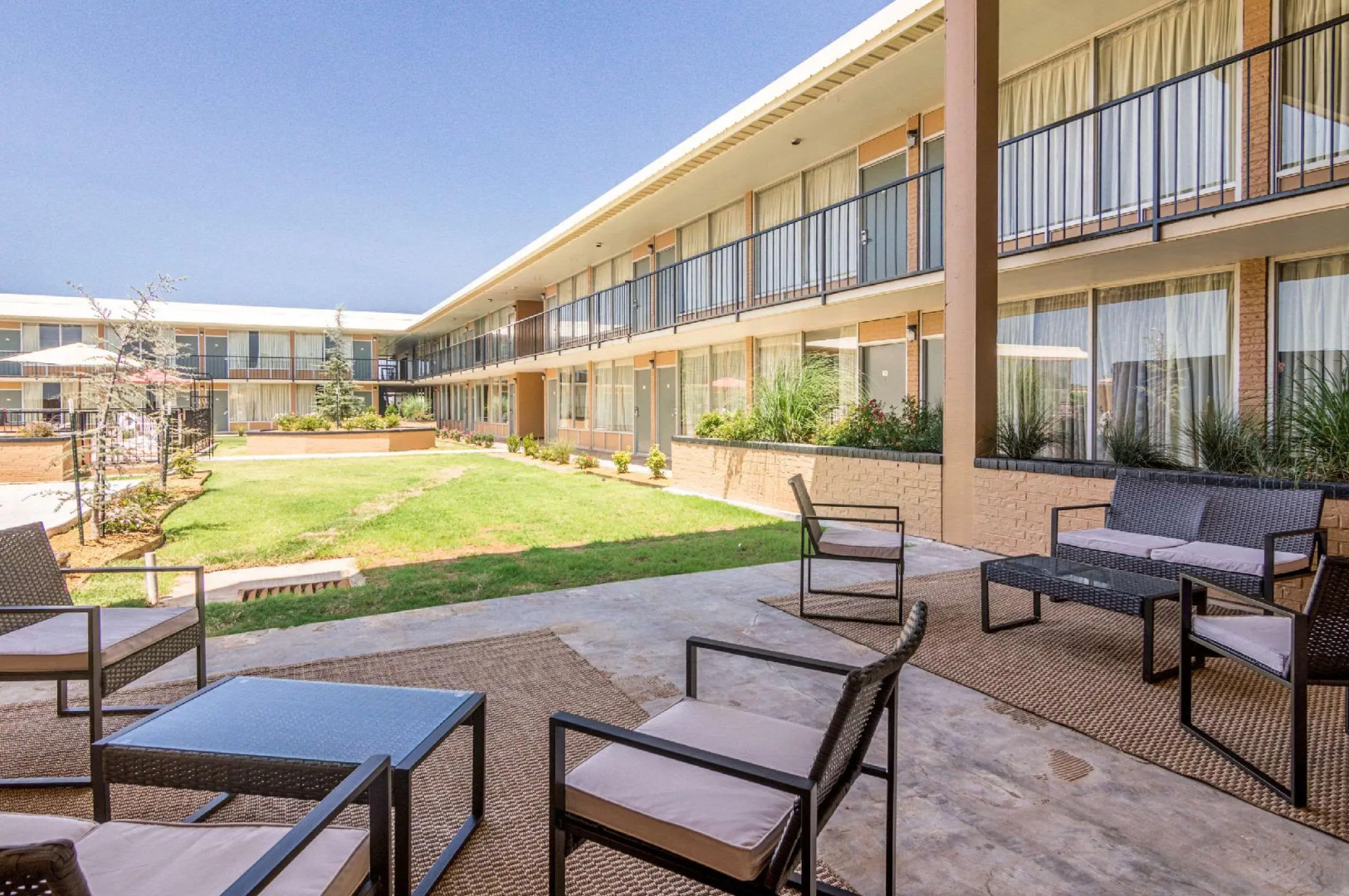 Quality Inn Shawnee I-40