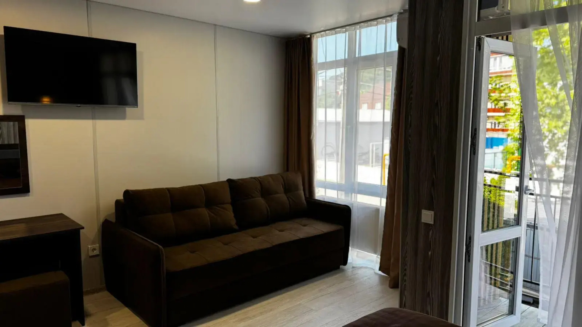 Джубгский дворик