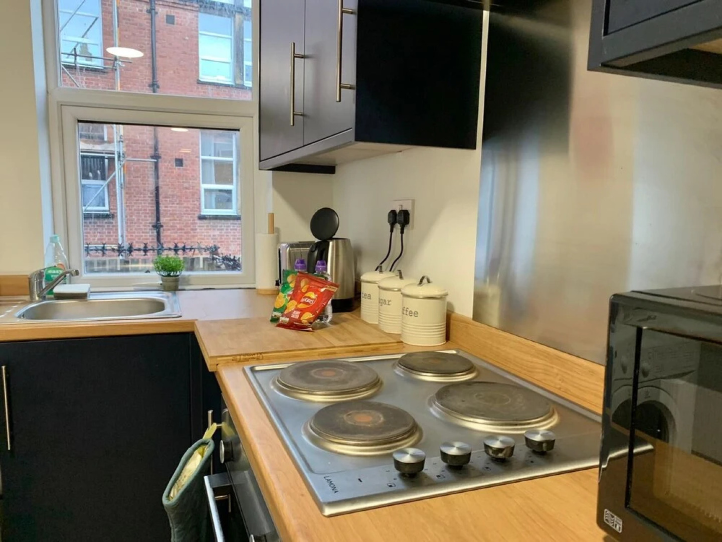 Flat 2, 3 Saville Place
