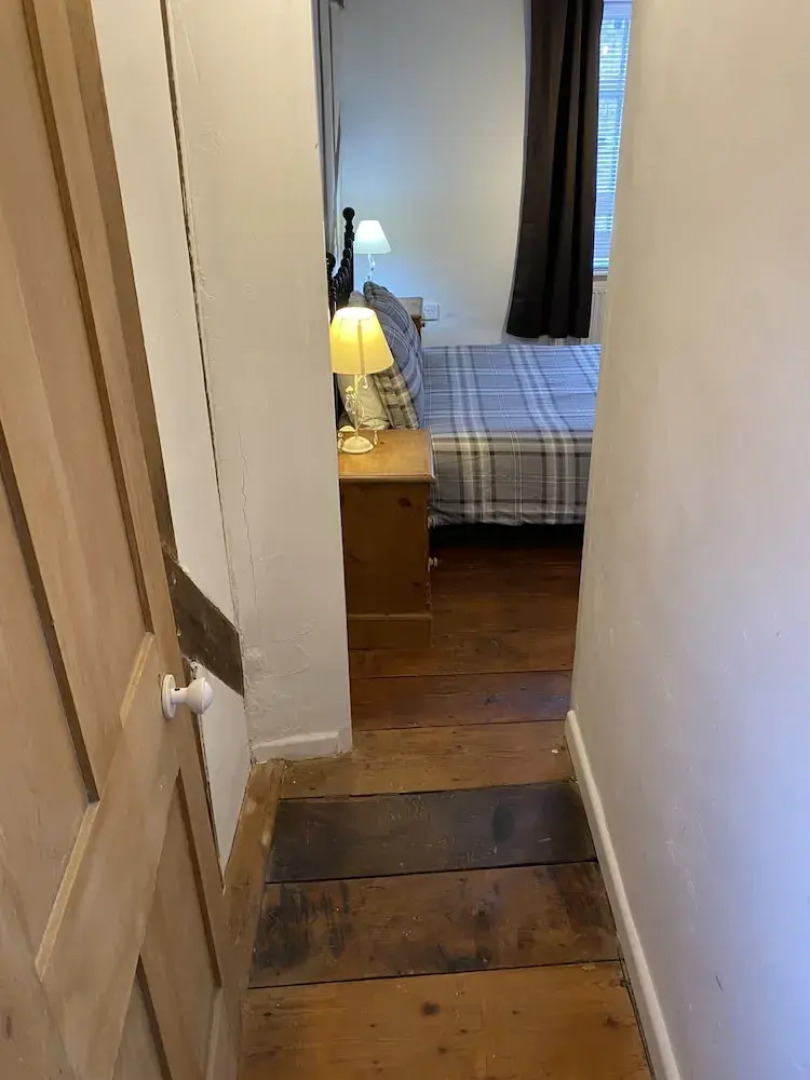 Whitehouse Guest House