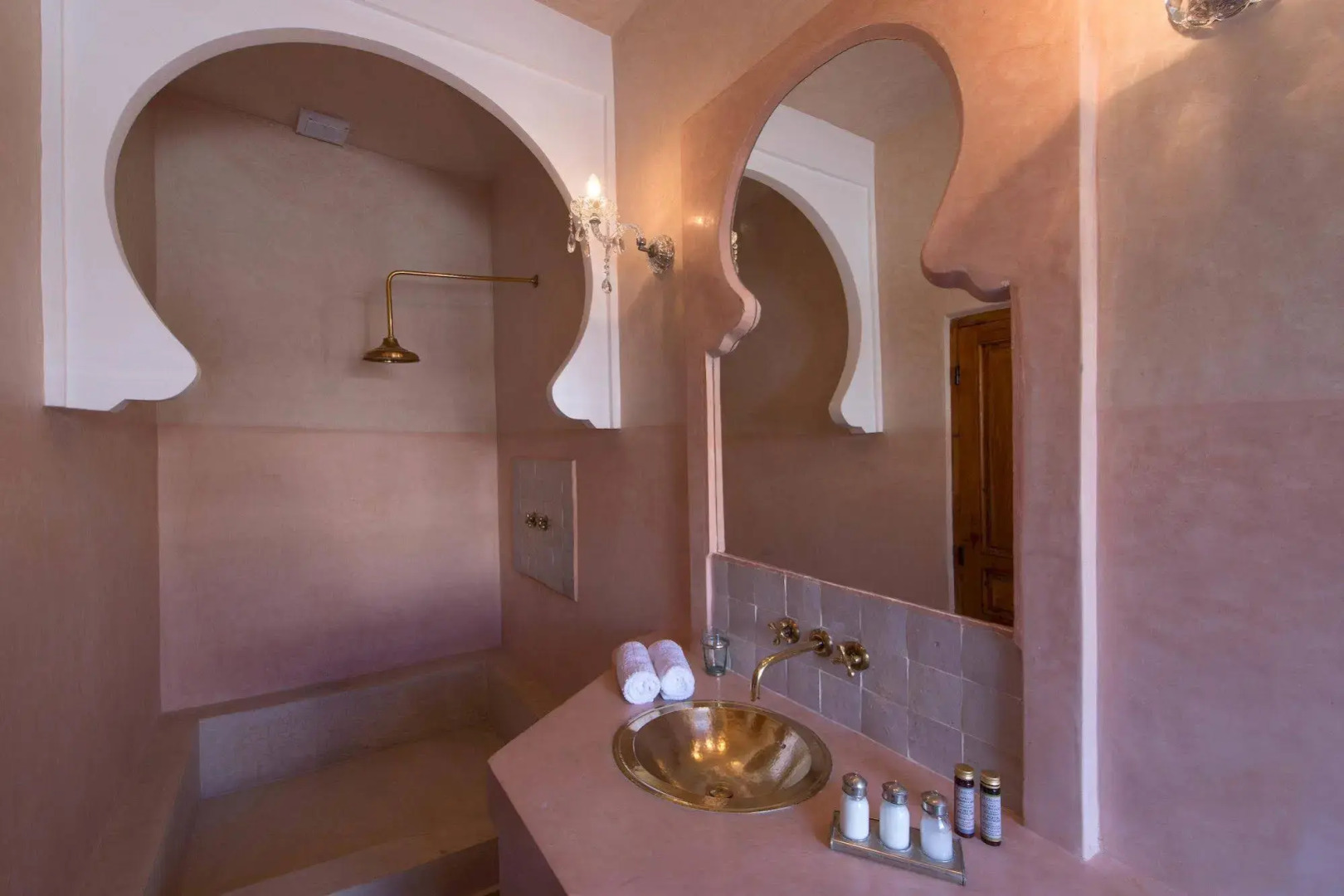 Riad Emberiza Sahari