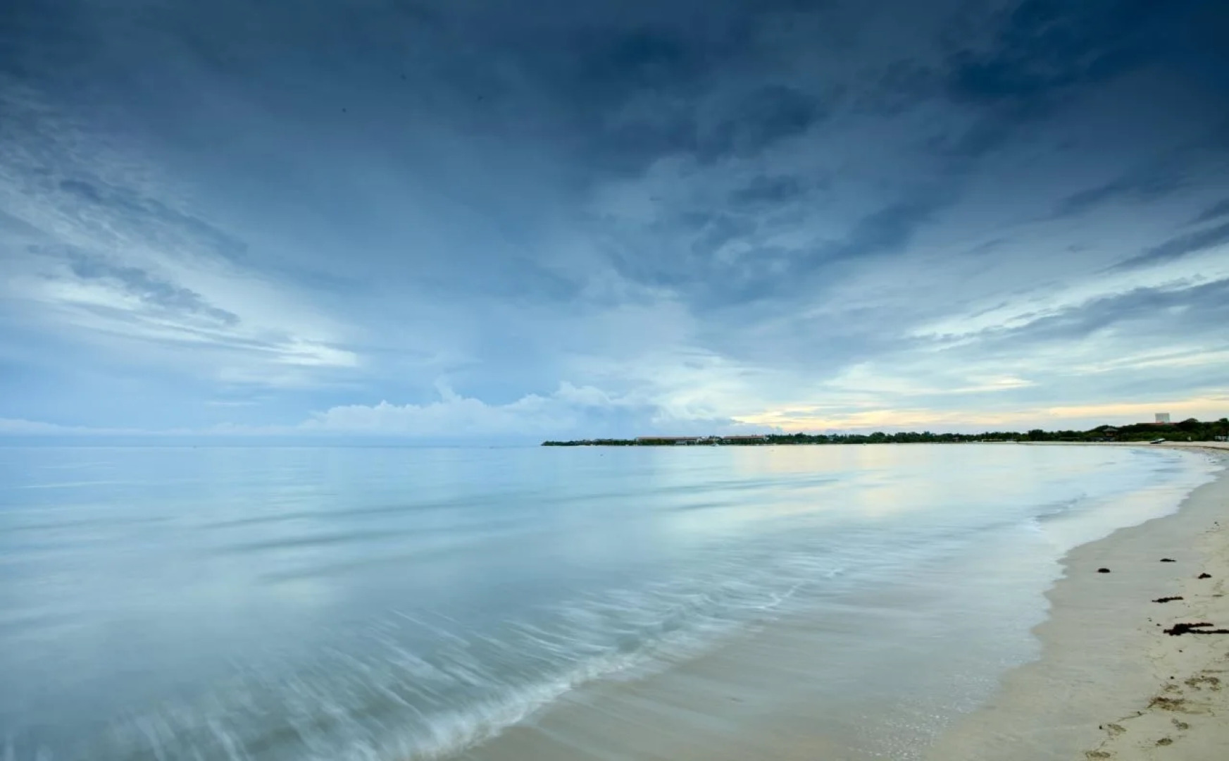 Отель The Calm Resort & Spa