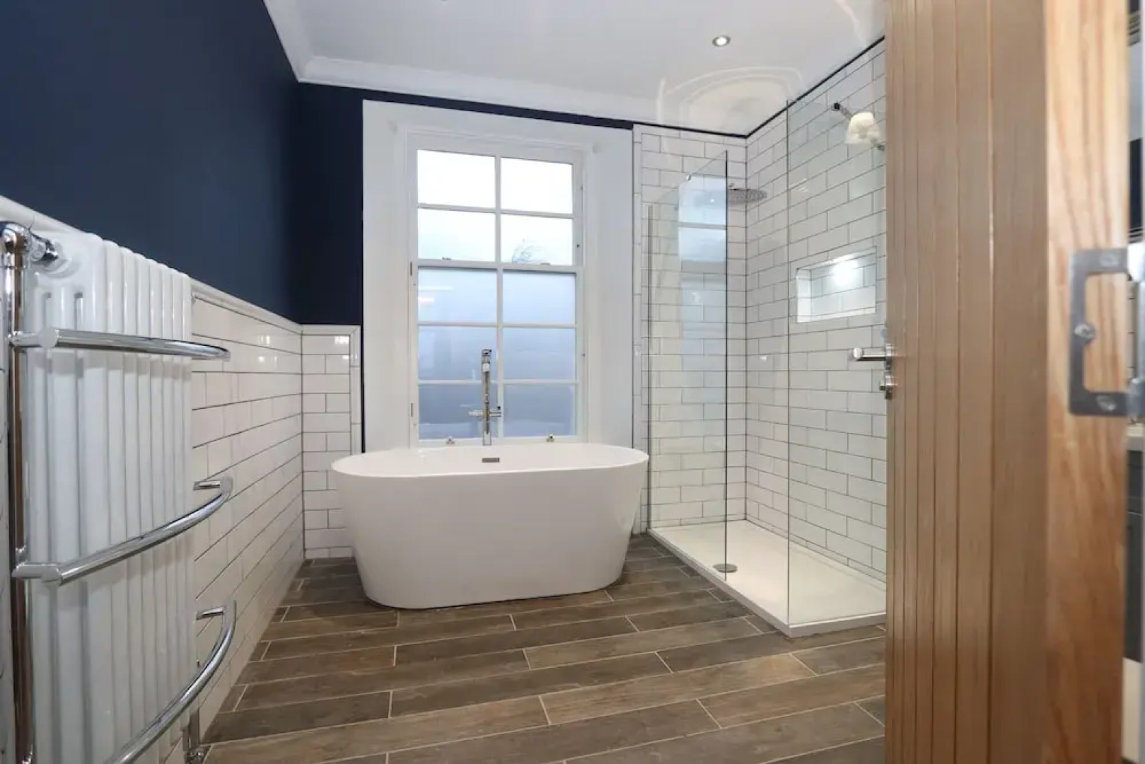 Dollar Apartments at 41