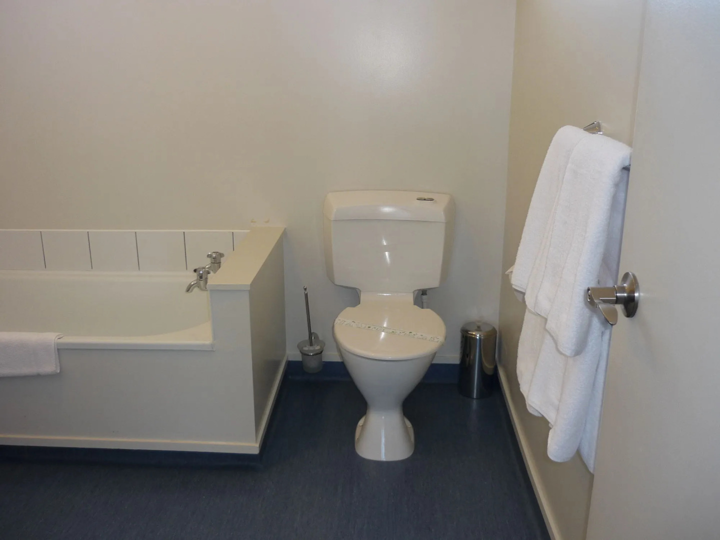 Suncourt Hotel & Conference Centre