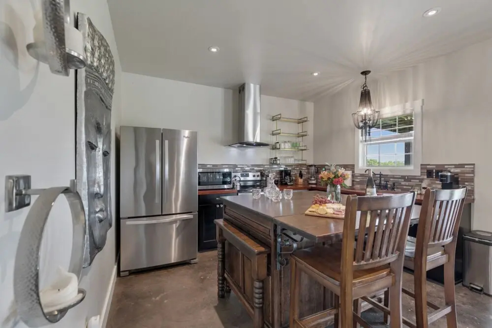 Luxury Studio W/hot Tub&grill