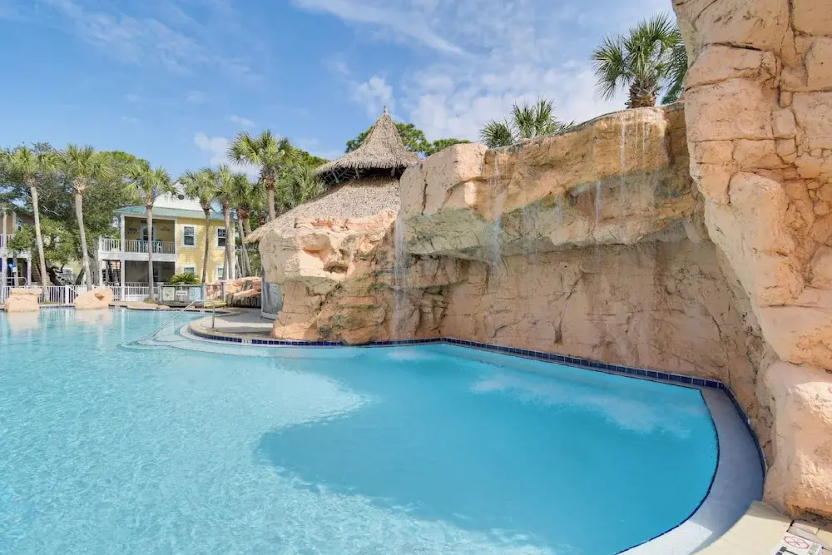 Family-friendly Pensacola Home < 1 Mi to Beach!