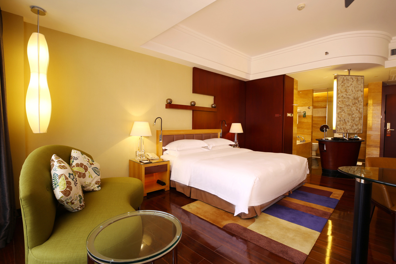 Zhuhai Charming Holiday Hotel