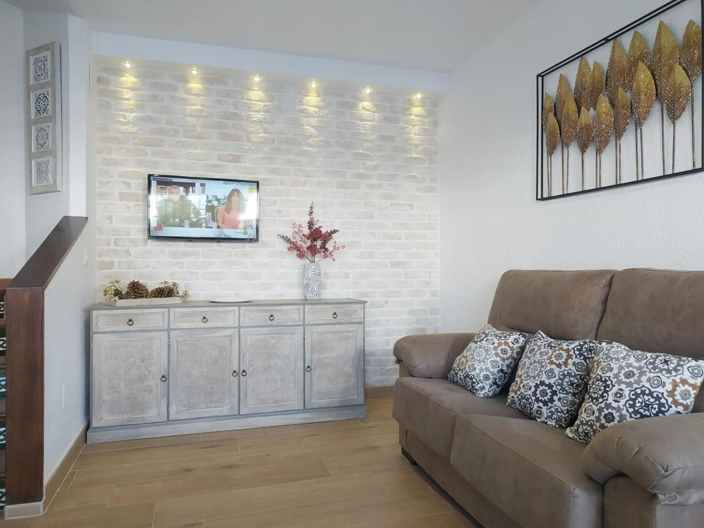 Gran adosado de esquina muy cerca de la playa en la Antilla