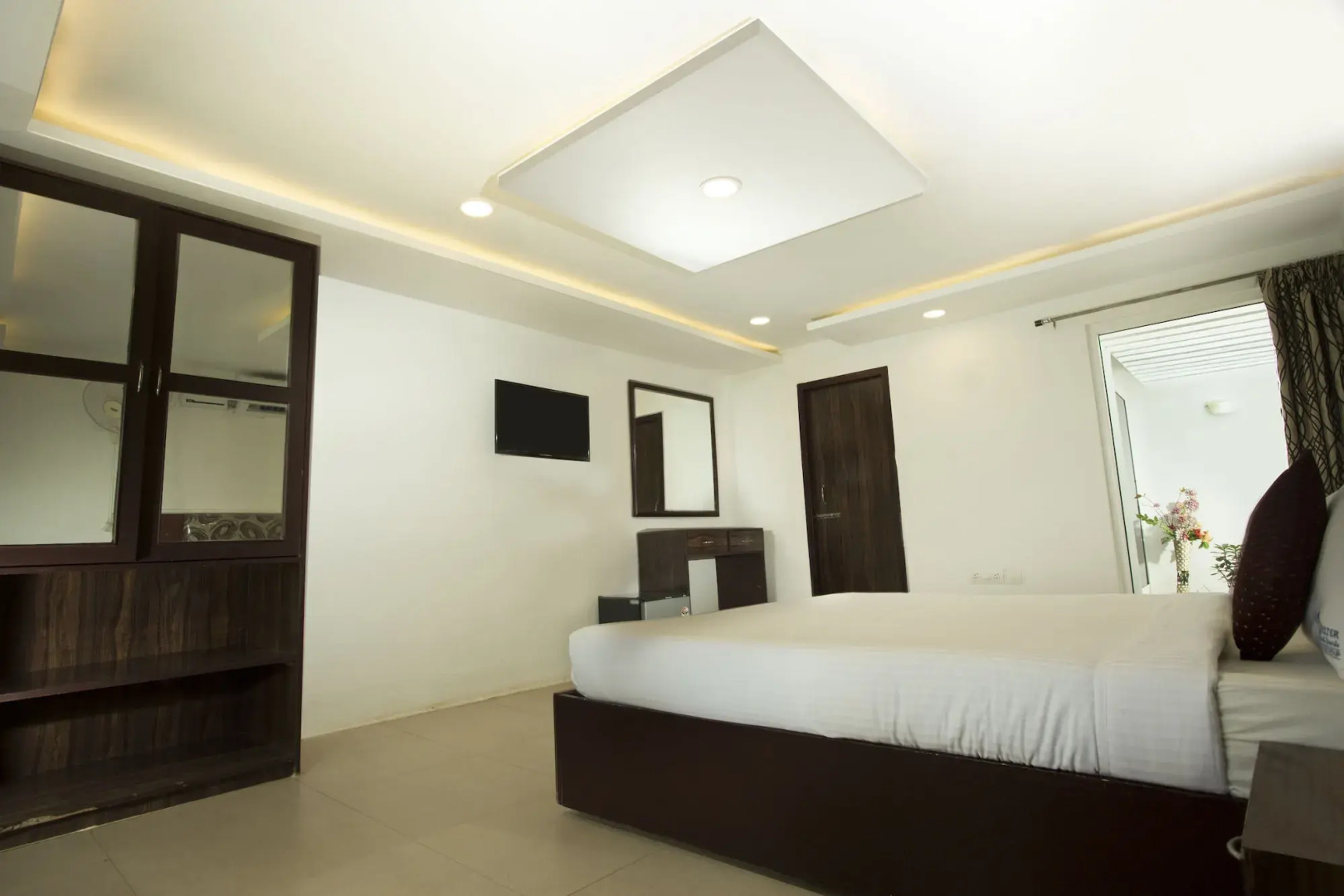 Shelter Beach Resort - Ecr