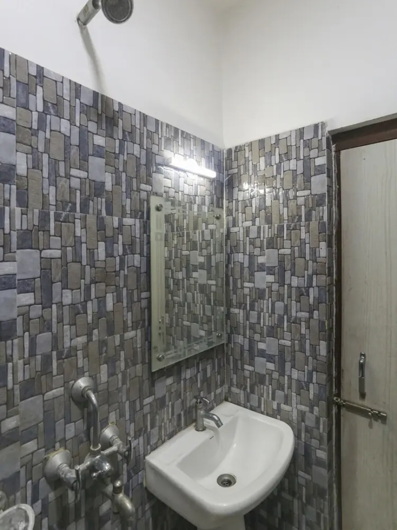 Hotel Tanushree by OYO Rooms