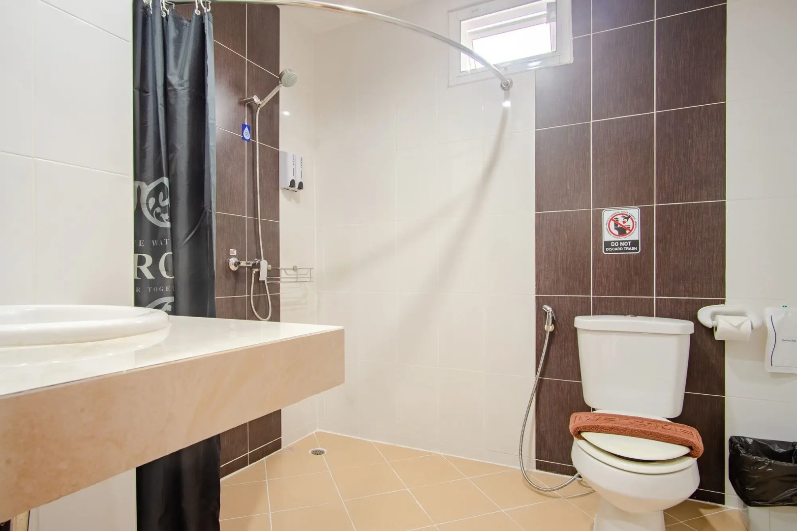 Pipikuku Hotel & Restaurant