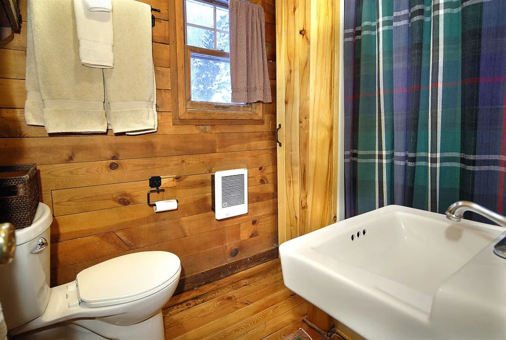 Pioneer Guest Cabins