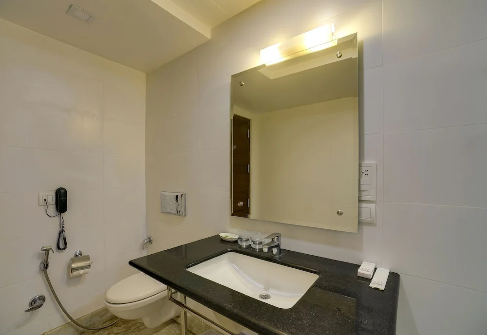 Cygnett Inn Silverleaf