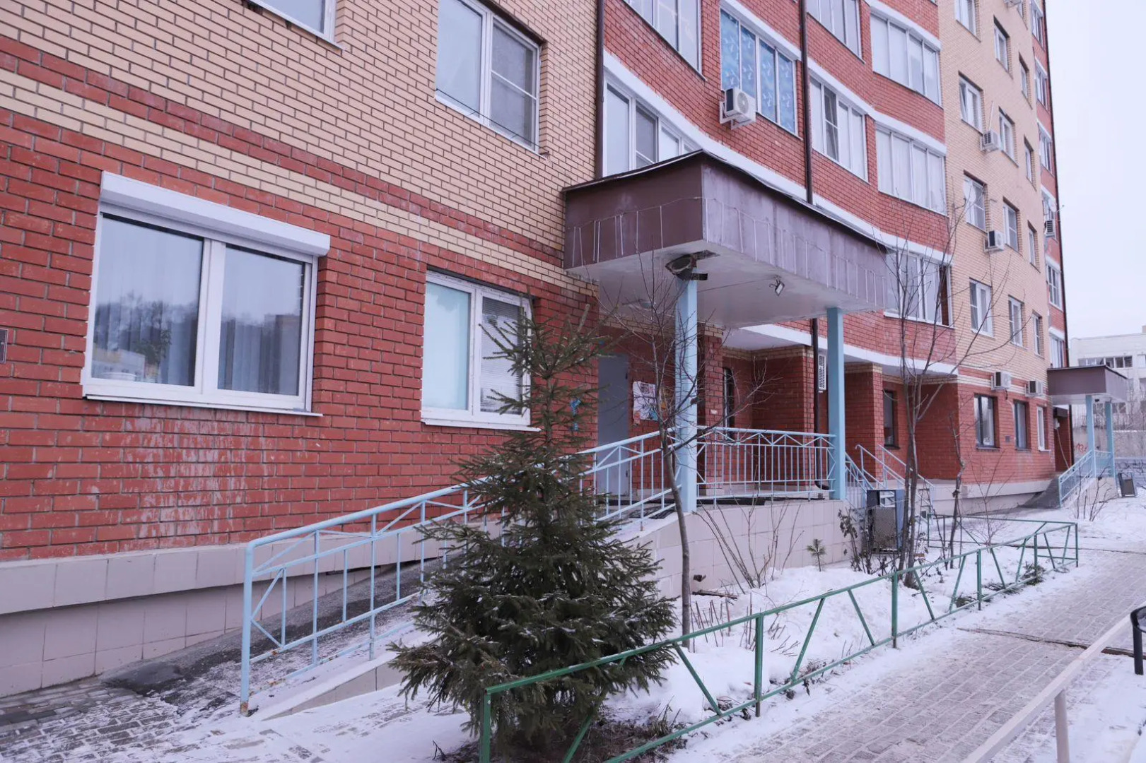 Квартиру надо в микрорайоне Пронина 5