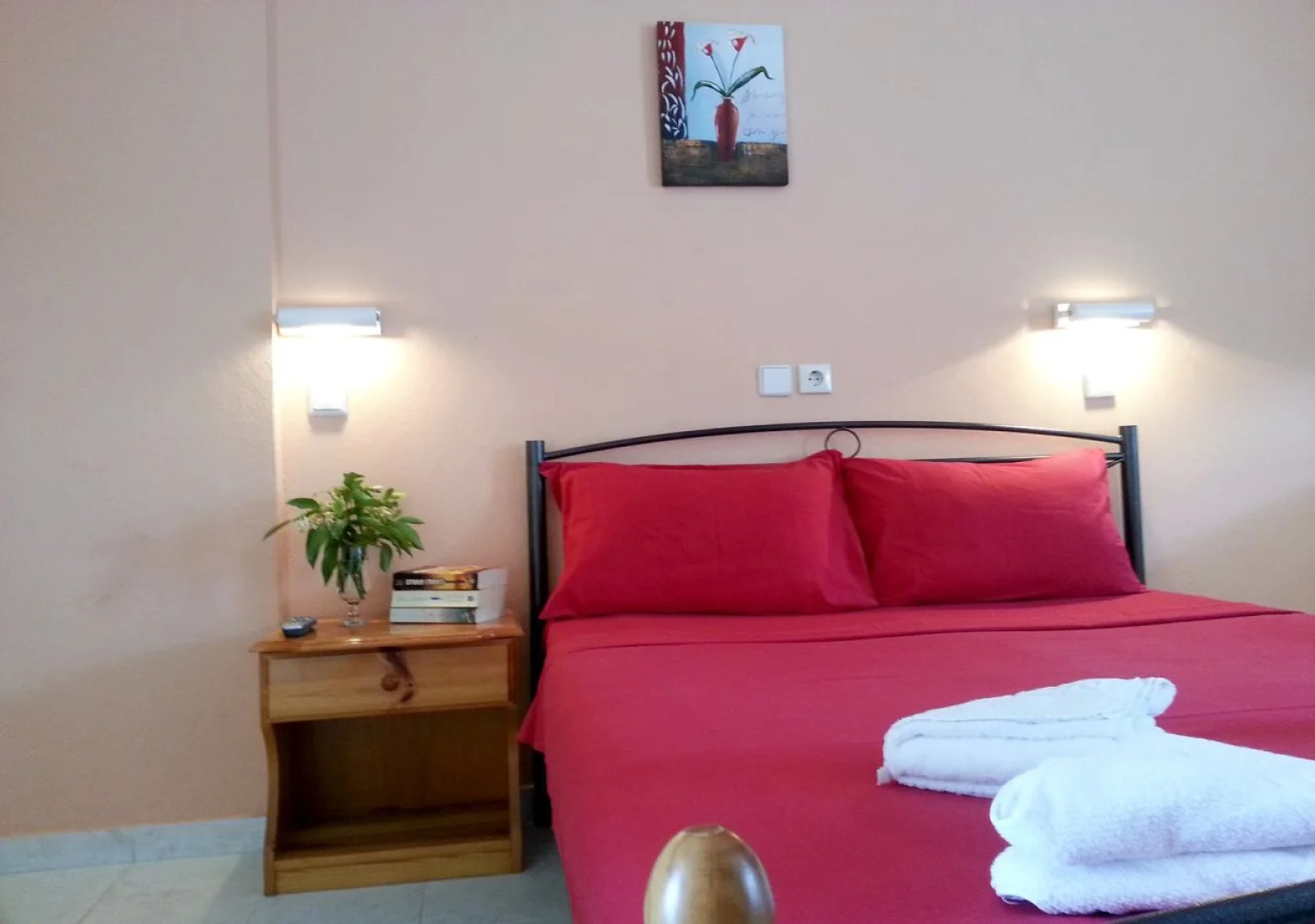 Effie's Dreams Holiday Studios