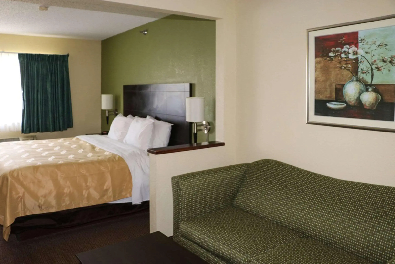 Quality Inn Evansville Eastland Area
