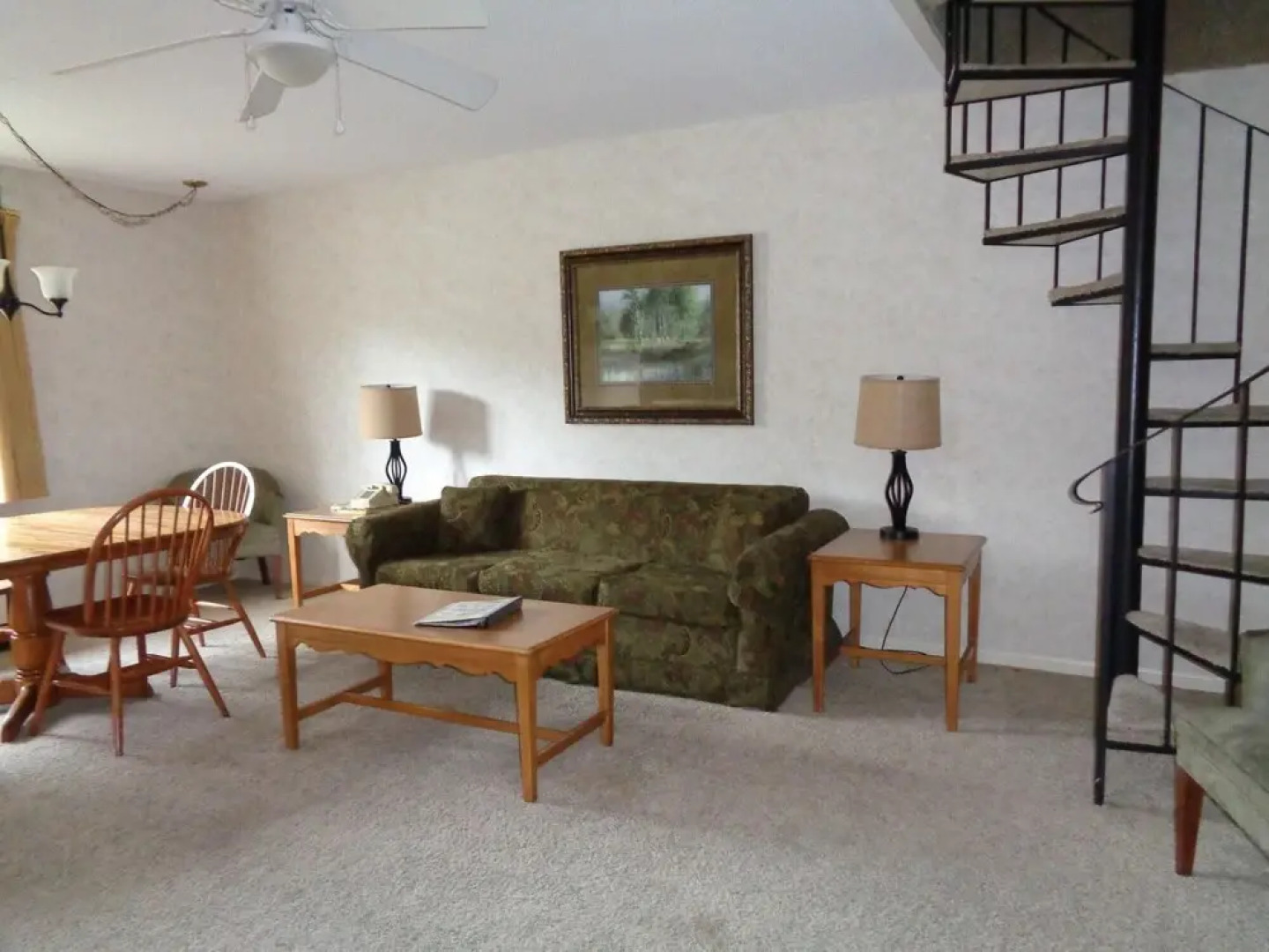 VCI - 4 Seasons at Beech Suite