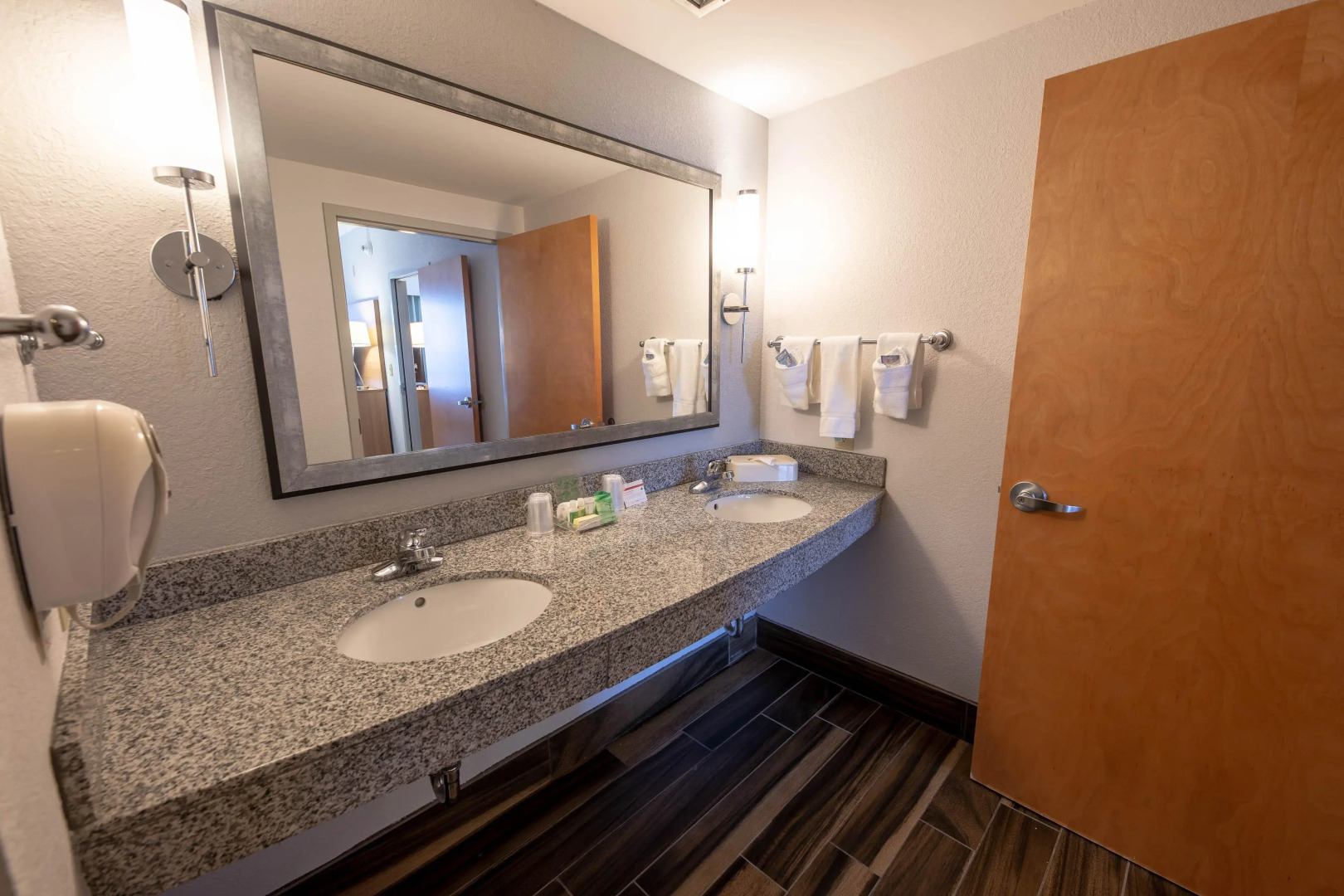 Holiday Inn Manahawkin/Long Beach Island by IHG
