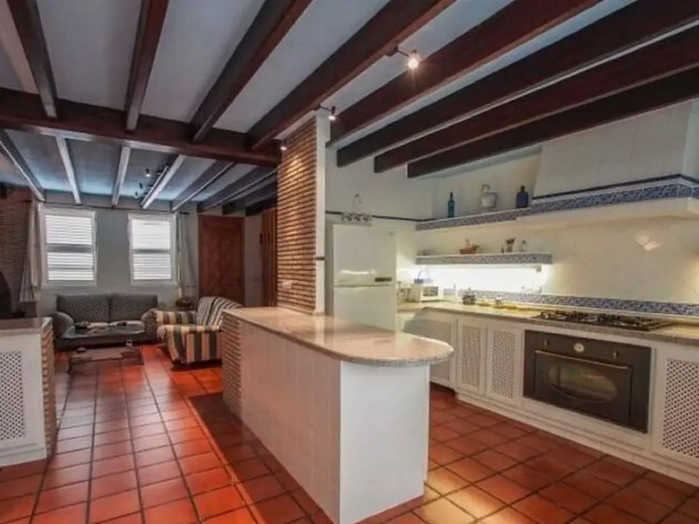 Spacious Holiday Home in Isla de Tabarca With Patio