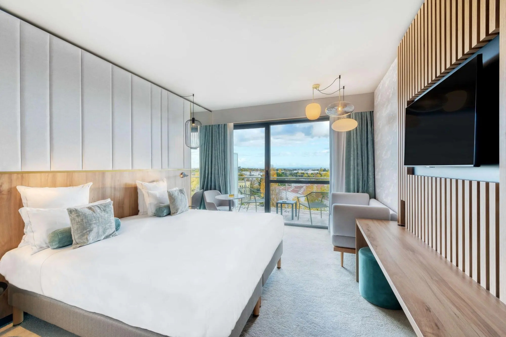 GOLDEN TULIP LYON OUEST TECHLID - Hotel & Spa
