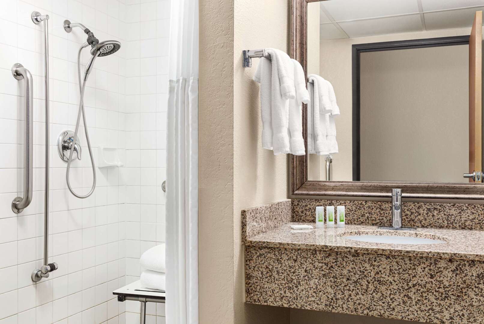 AmericInn by Wyndham Roseau