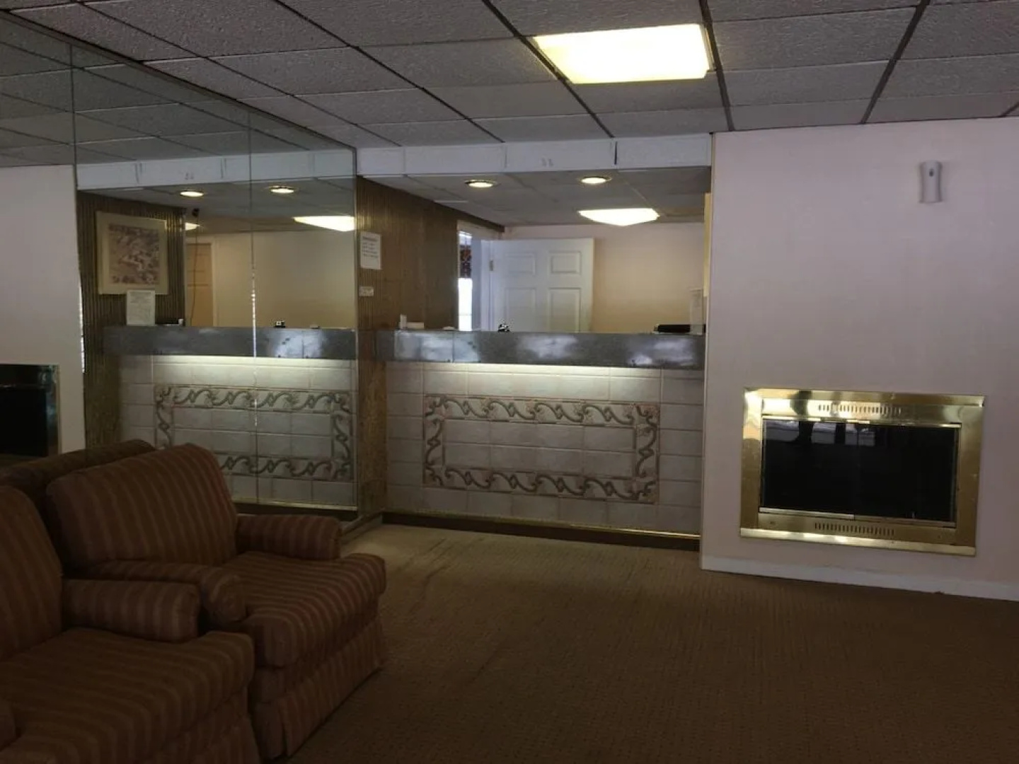 Town House Motel Inn