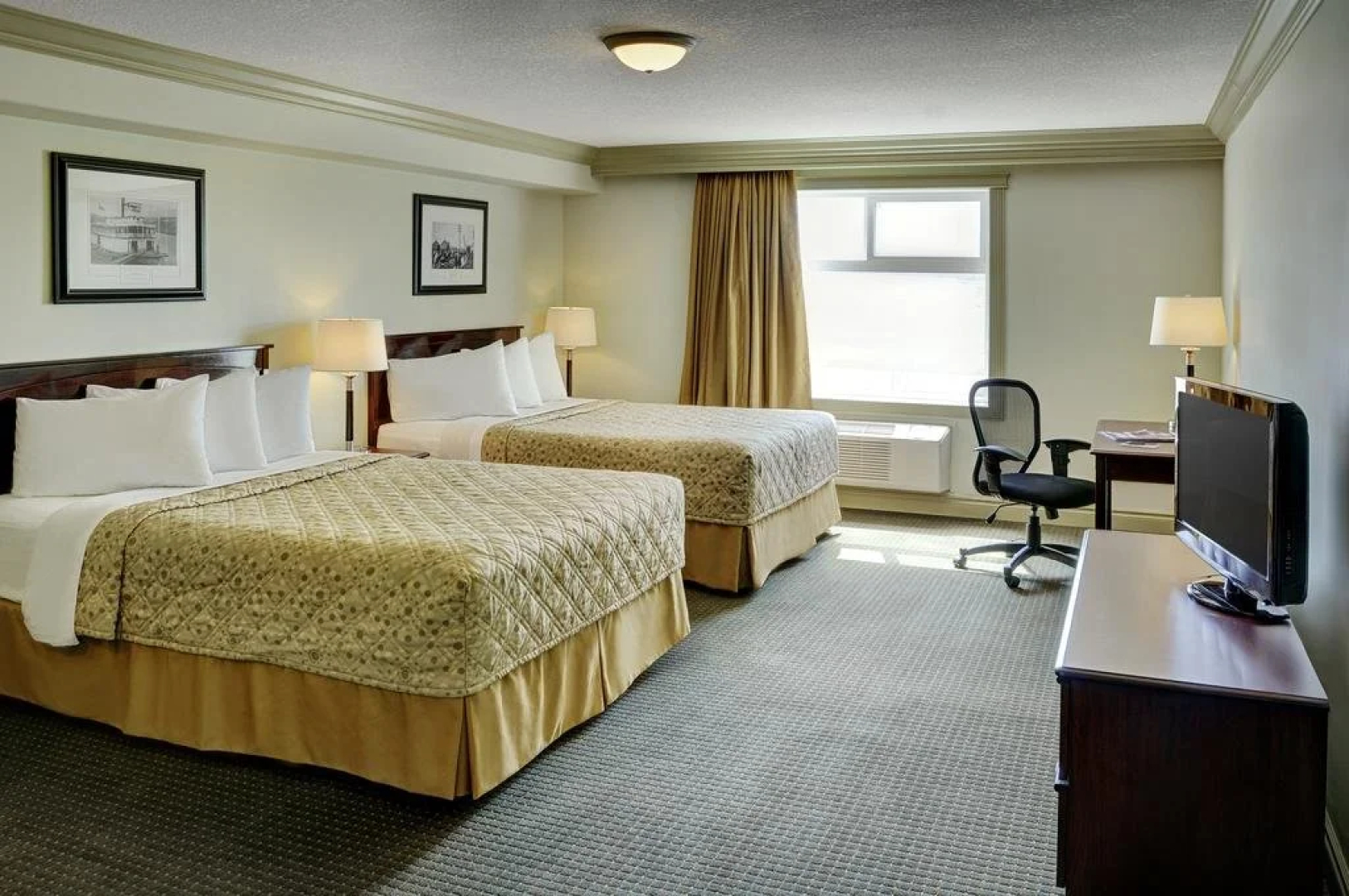 Chateau Nova Hotel & Suites Ft. McMurray