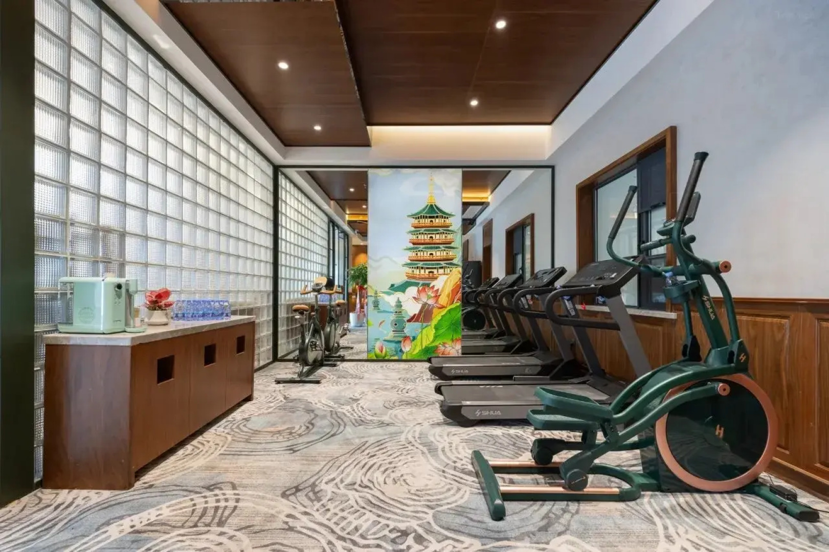 Nostalgia Hotel (West lake Hangzhou)