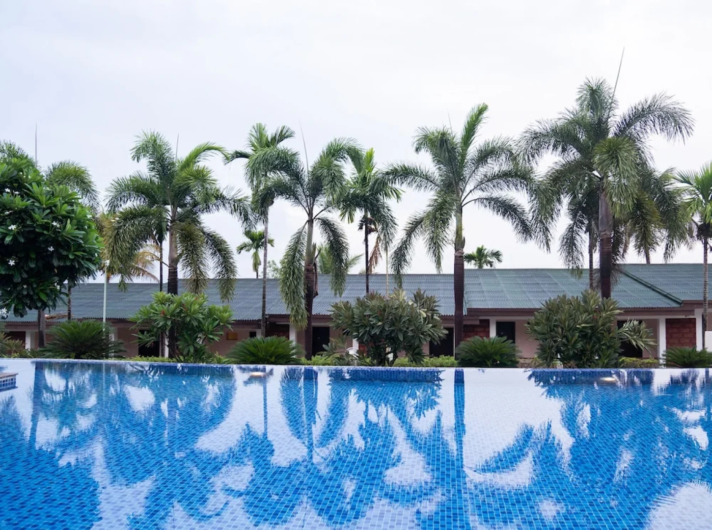 Greenleaf The Resort & Spa, Ganpatipule