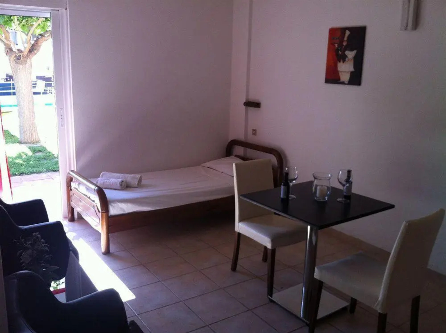 Marika's Aparts & Studios