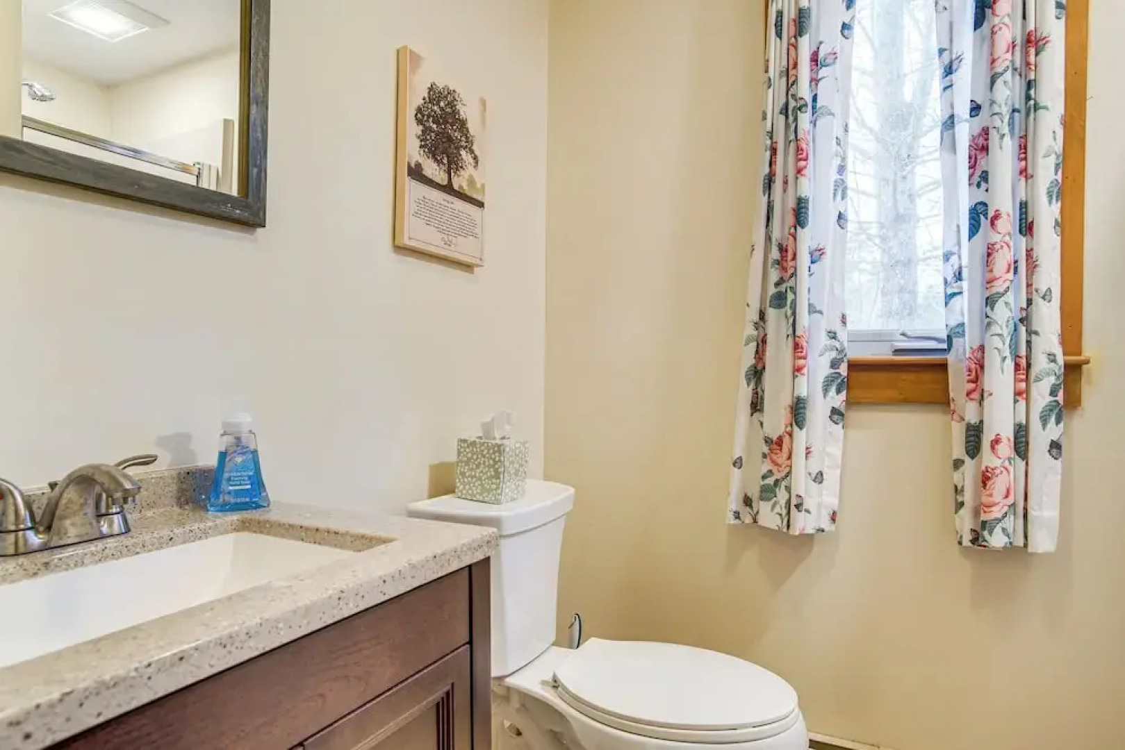 3 Mi to Beaches & Golfing: Family Gem in Cotuit