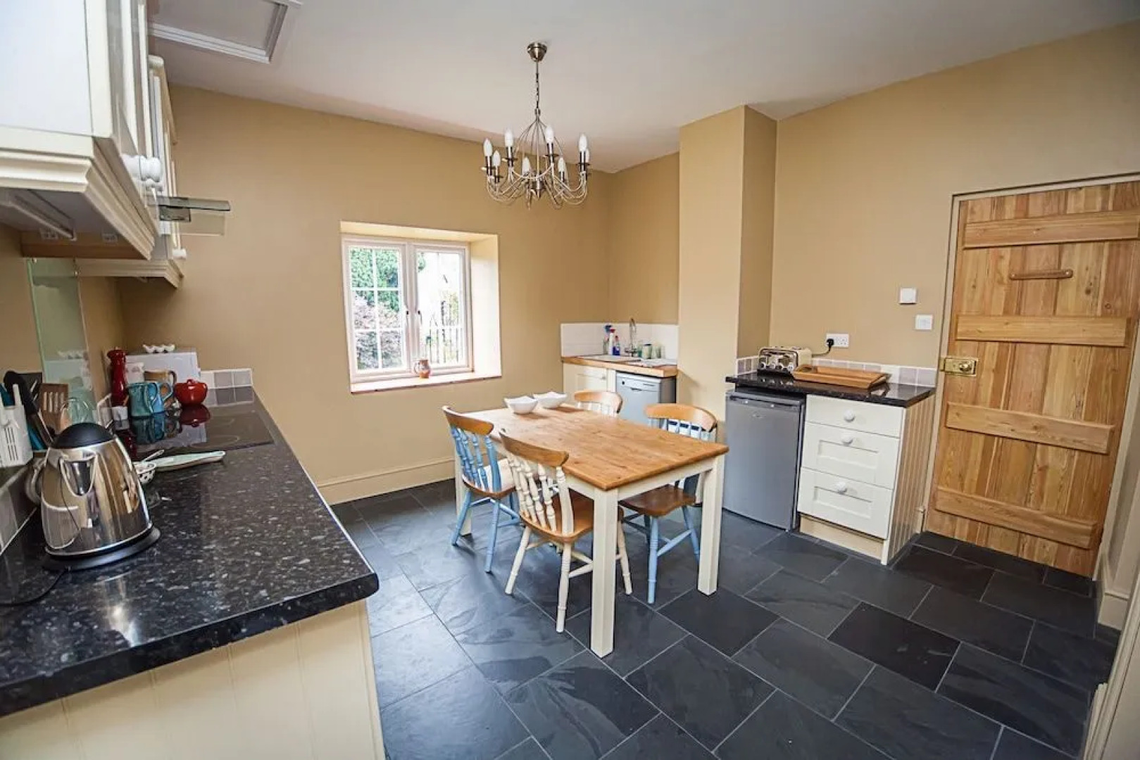 Stoodleigh Court Coach House B & B