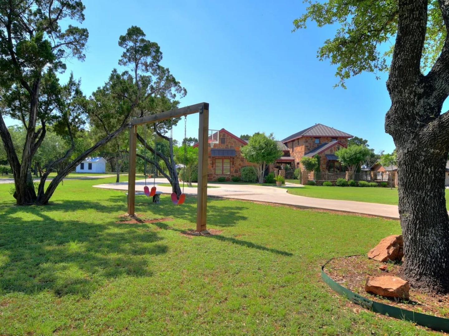 Sterns Estate #149387 4 Bedrooms 5 Bathrooms Estate