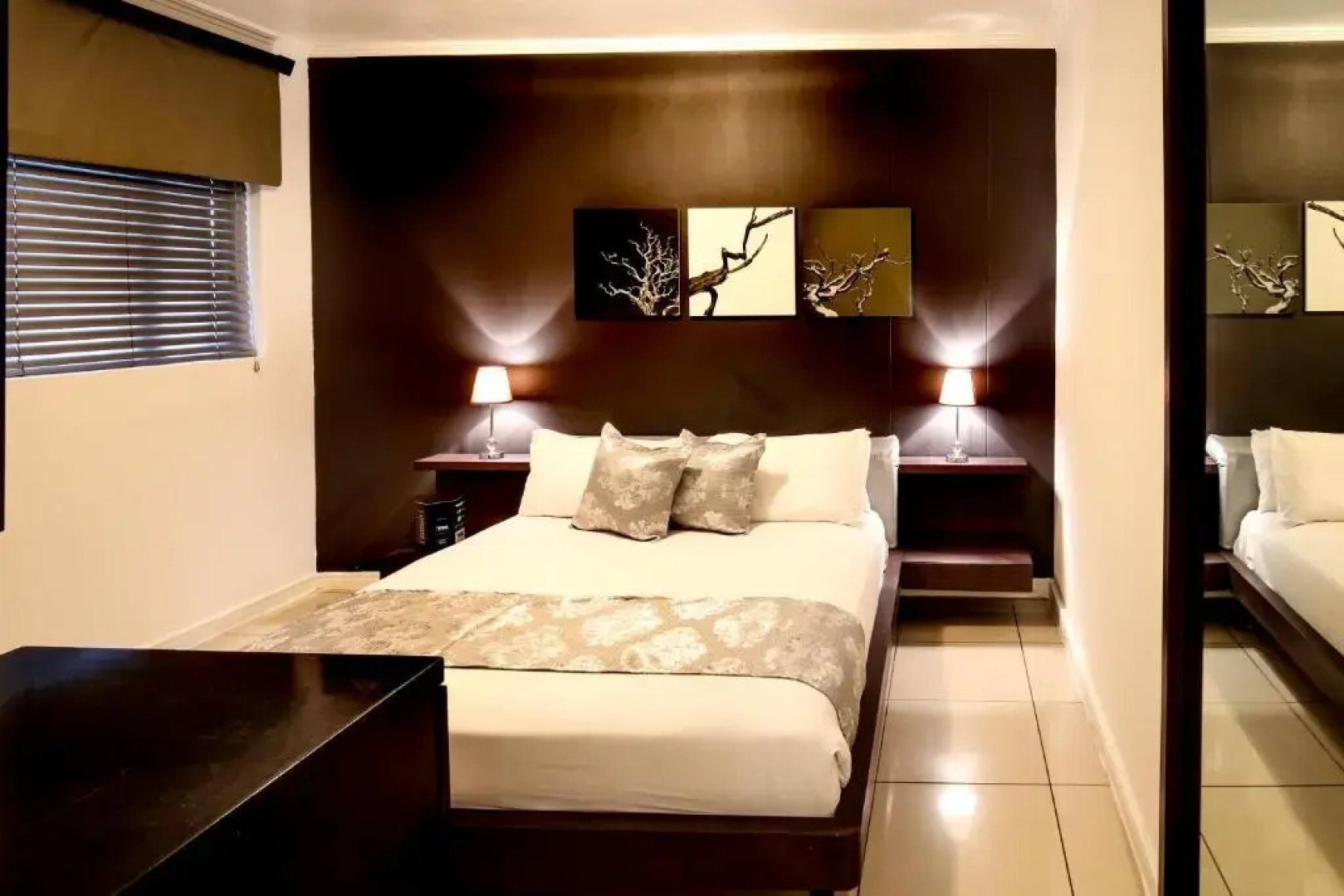 Urban Hip Hotels - The Nicol