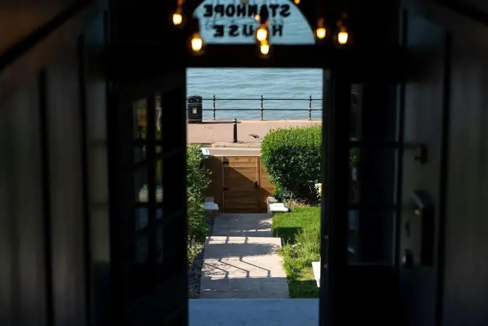 Stylish Beachfront Luxury With Sweeping Sea Views