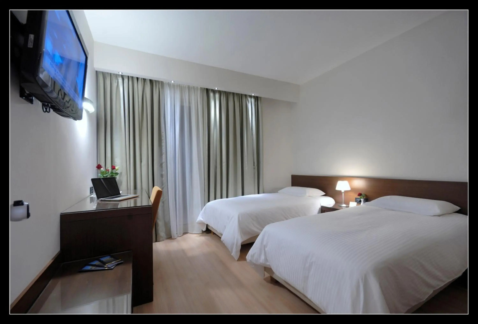 Pharae Palace Hotel