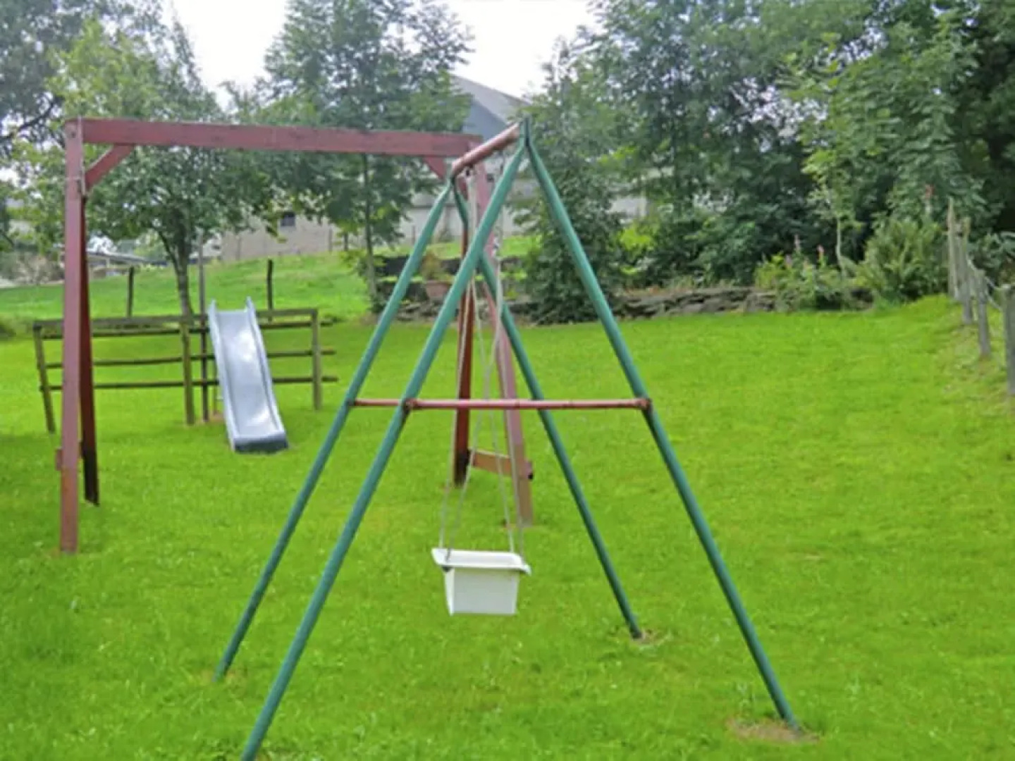 Modern Holiday Home in Heppenbach by the Forest