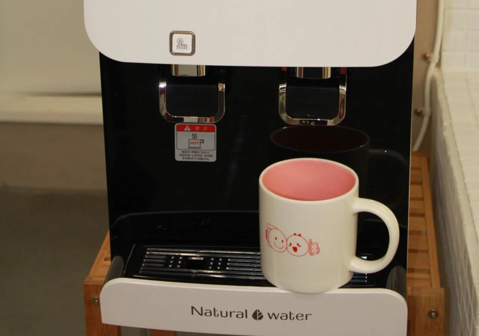 Egg House Namisum (Nami Island) Guest House