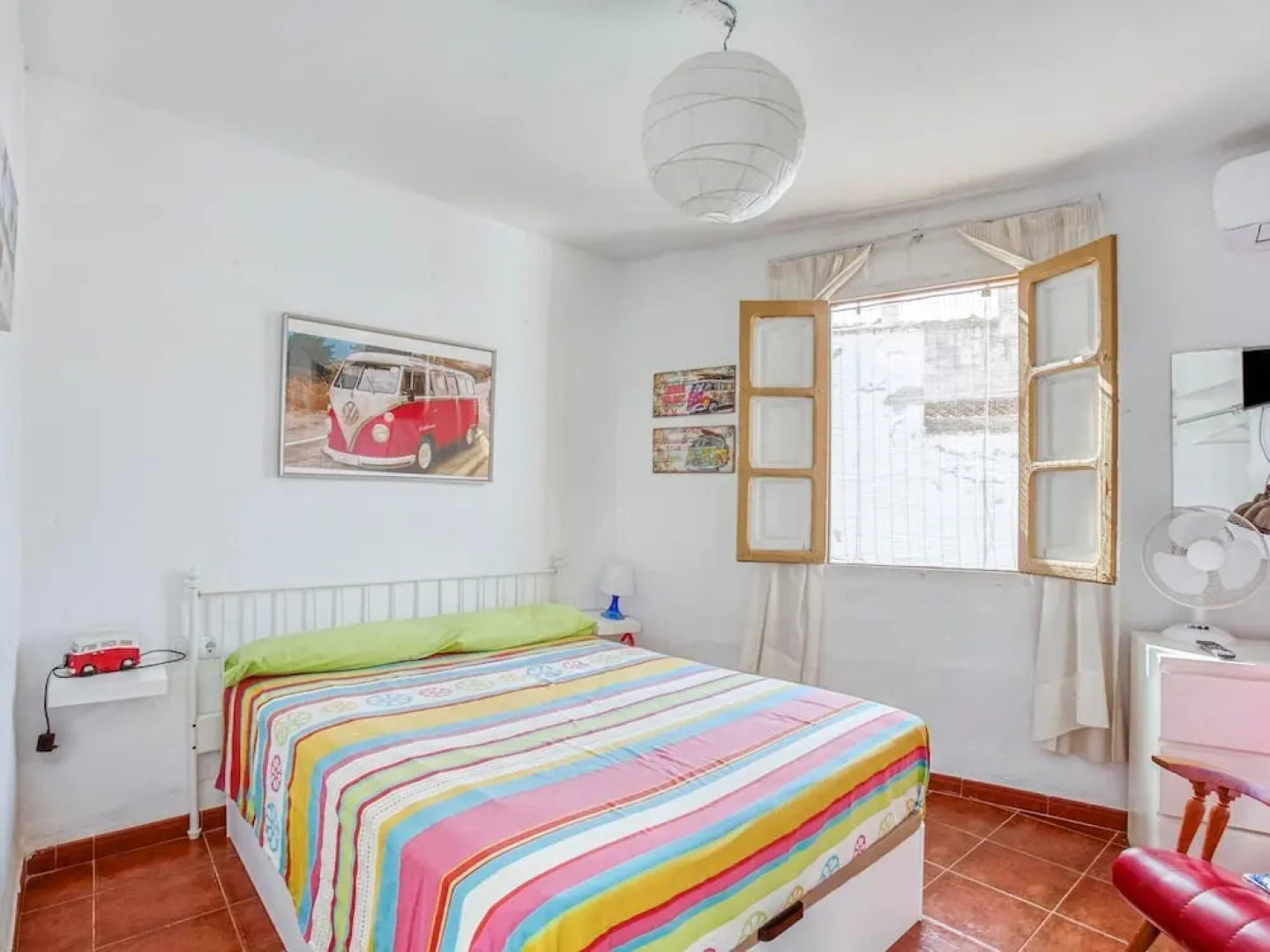 Chic Holiday Home in Benamargosa With Barbecue and Garden