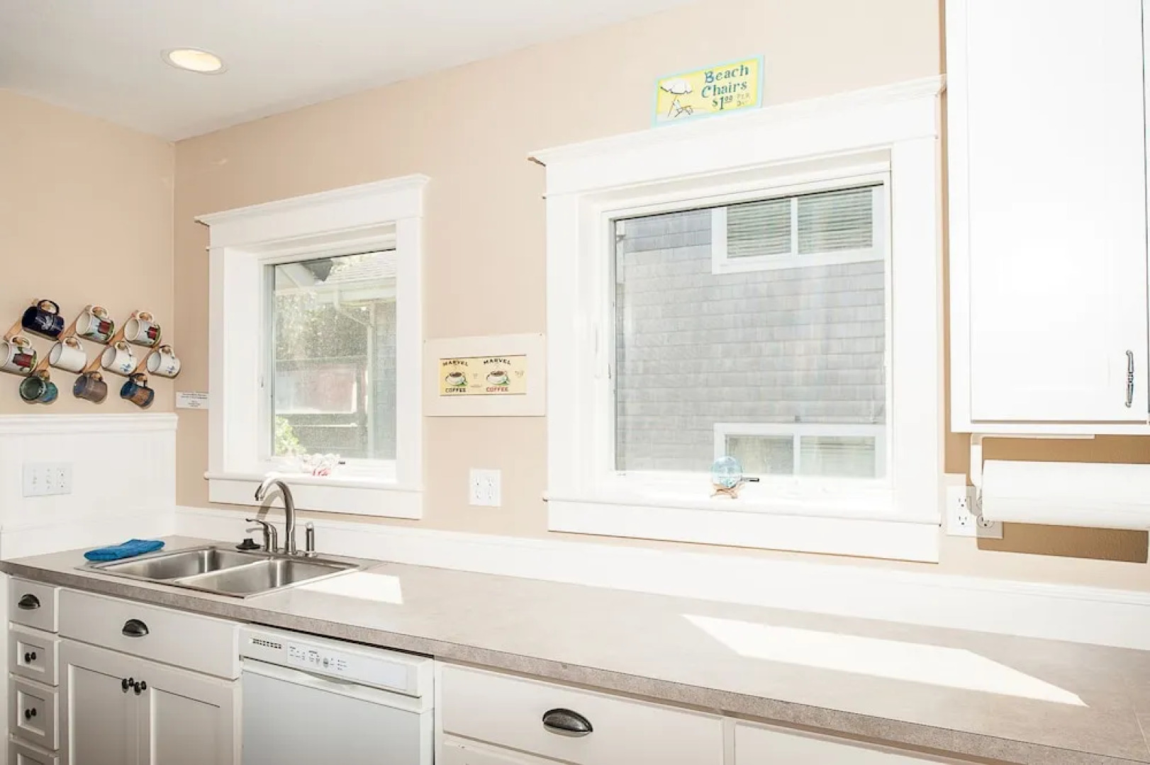 The Tides Inn in Lincoln City 4 Br home by RedAwning