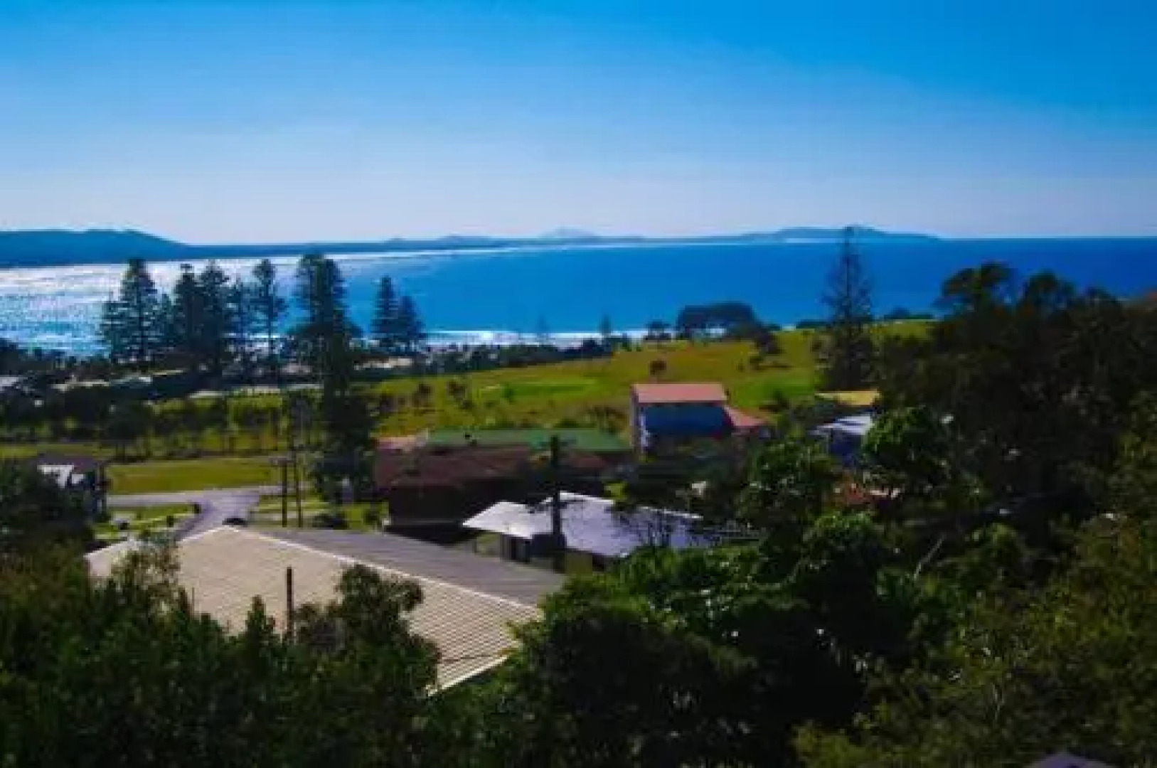 Barrels Beach House, 28 Dulconghi Street