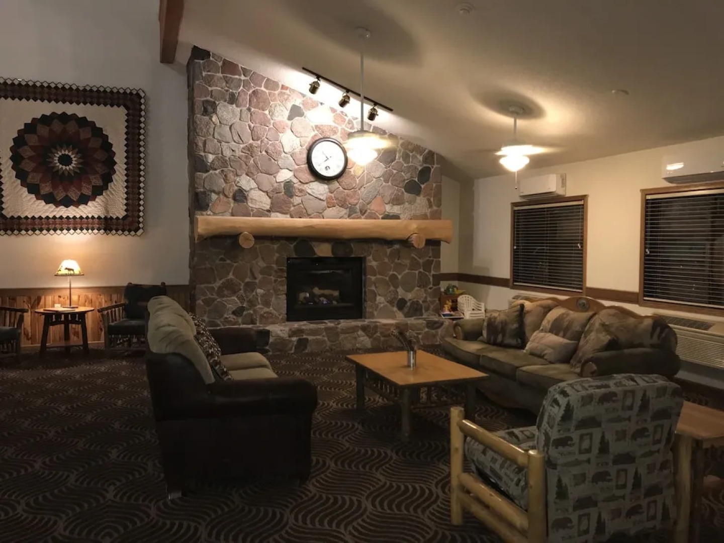 Boarders Inn & Suites by Cobblestone Hotels - Wautoma