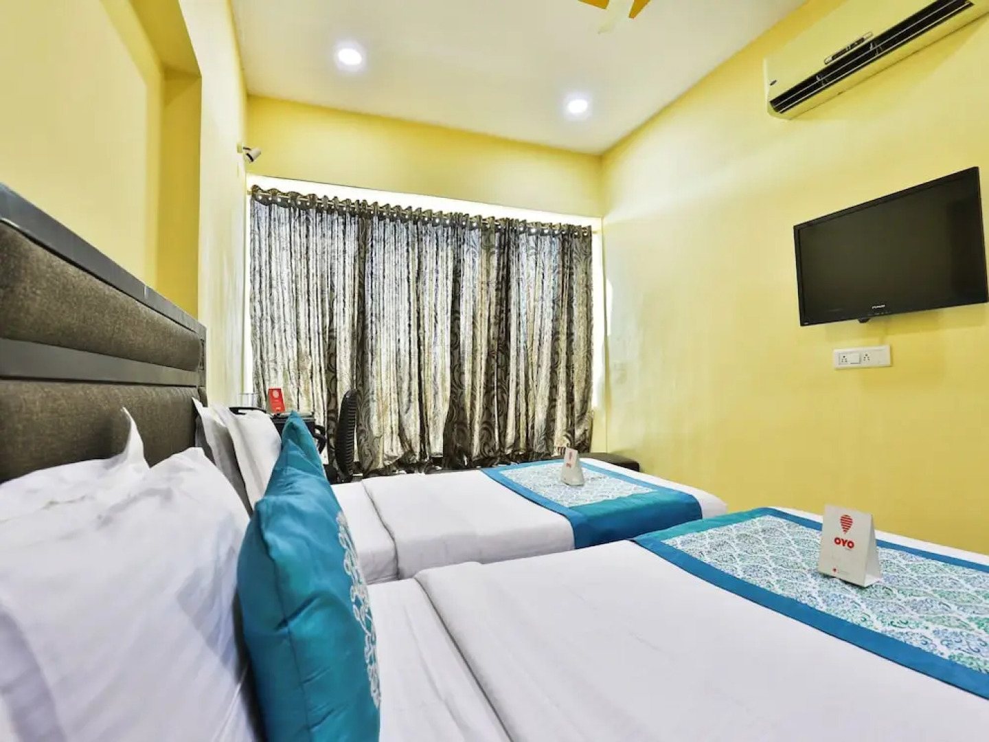 Hotel Lotus Residency