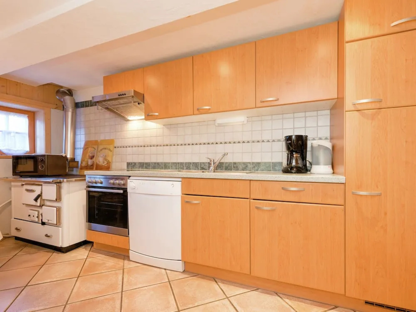 Gorgeous Chalet With Sauna in Königsleiten