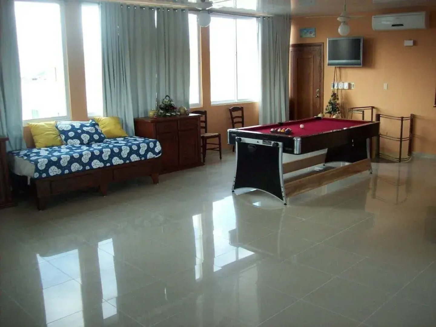 Gorgeous Three Level Penthouse